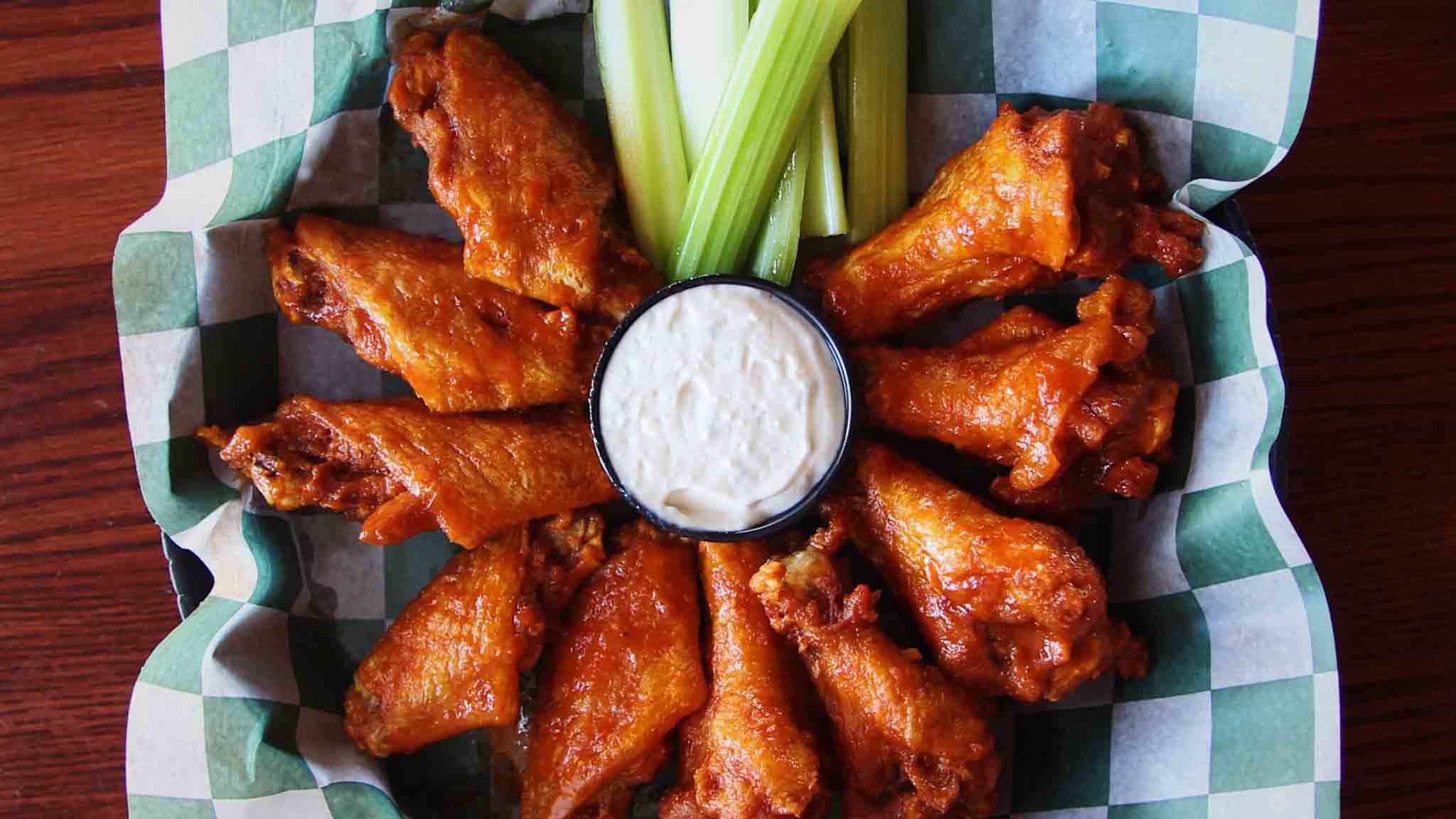 Bar-Bill Tavern buffalo wings